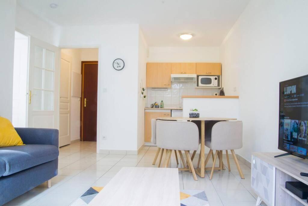 L'Olympic Apartment Chalezeule Luaran gambar